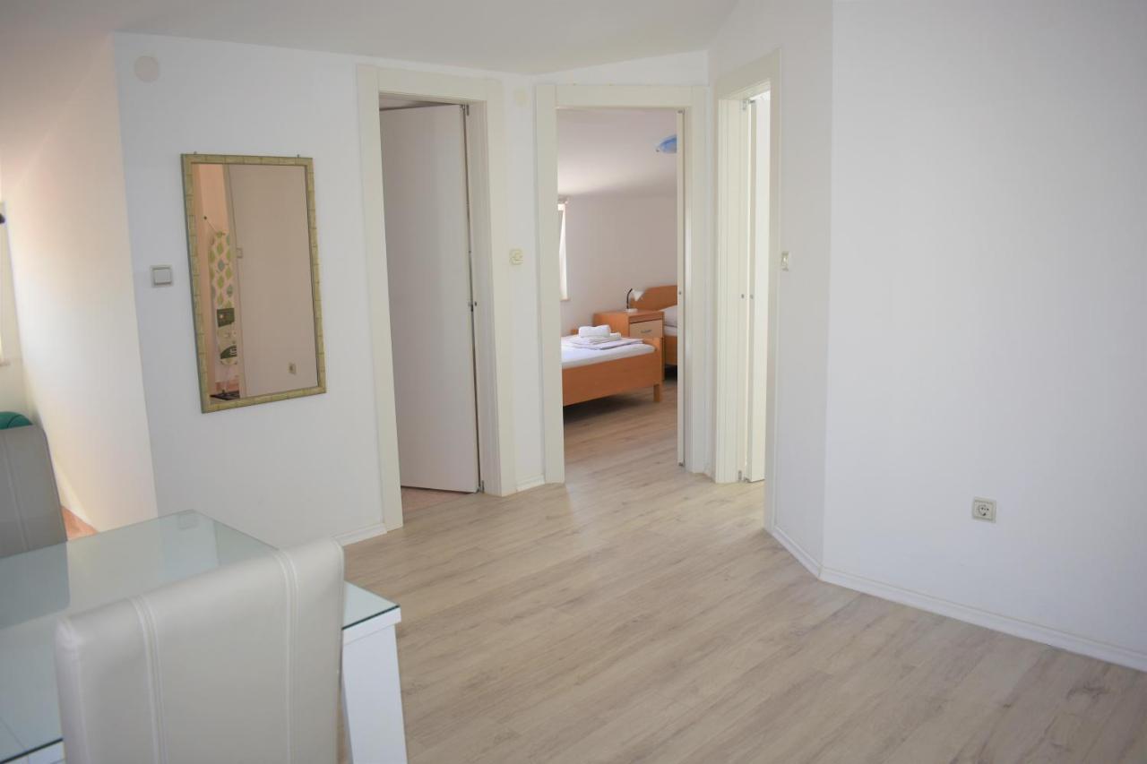 Apartments Janja Murter Bagian luar foto