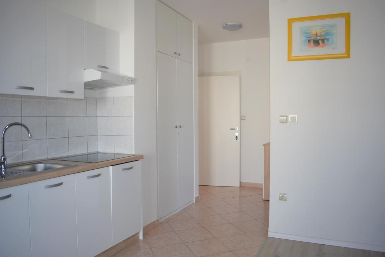 Apartments Janja Murter Bagian luar foto